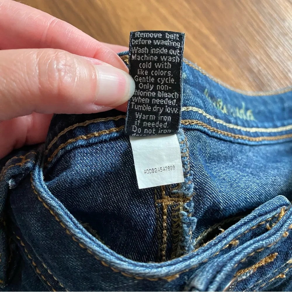 Apt 9 size 8 bermuda jean shorts - Picture 2 of 5